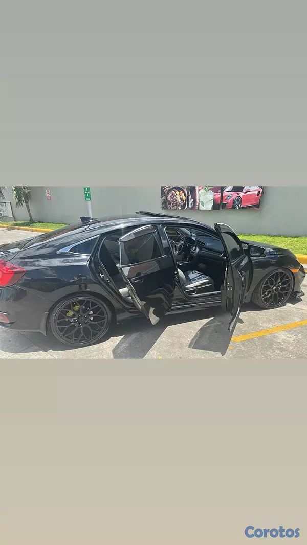 carros - Honda civic 2019 EX-T en perfectas condiciones 

Gomas nuevas 
Aire 10/10 
 12