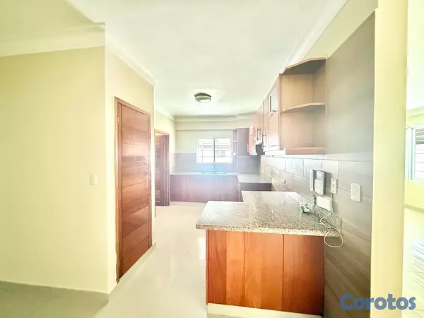 apartamentos - vendo en el millón piso 4 tres habitaciones 2.5 baños dos parqueos servicio  2