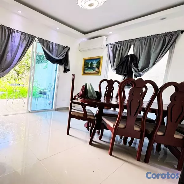 casas - VENDO casa en km en Aut. Duarte, detras de La Sire 4