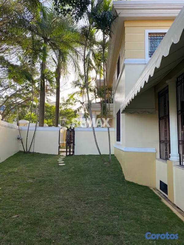 casas - Casa/Local Comercial en alquiler en Las Praderas 6