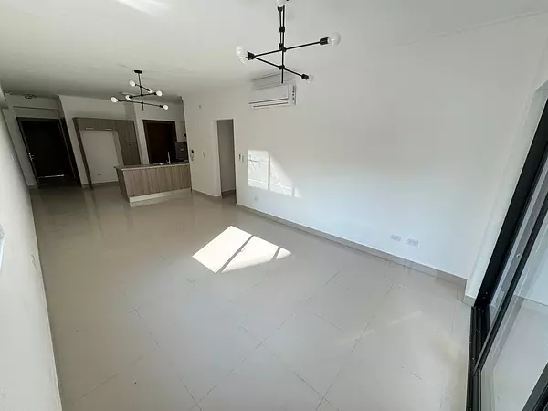 apartamentos - Apartamento en Alquiler
LOS RESTAURADORES
USD 950.00 (Mantenimiento incluido)

 2