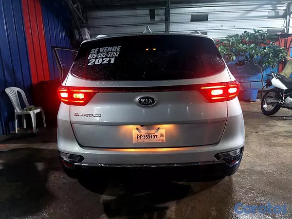jeepetas y camionetas - Kia Sportage 2021 RD$ 1,055,000.00 Negociable - Recién Importada. 5
