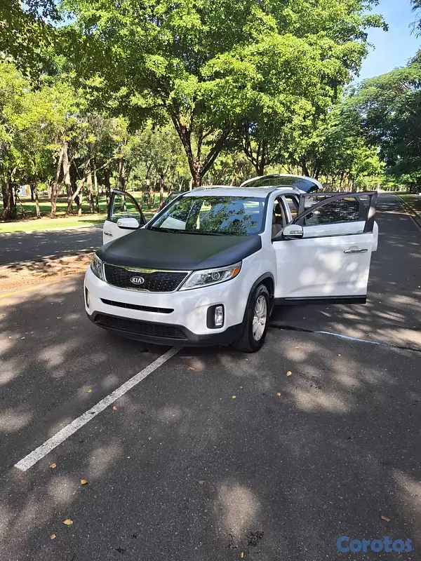 jeepetas y camionetas - Kia Sorento 2014 Unico dueño en el país. De oportunidad. 7