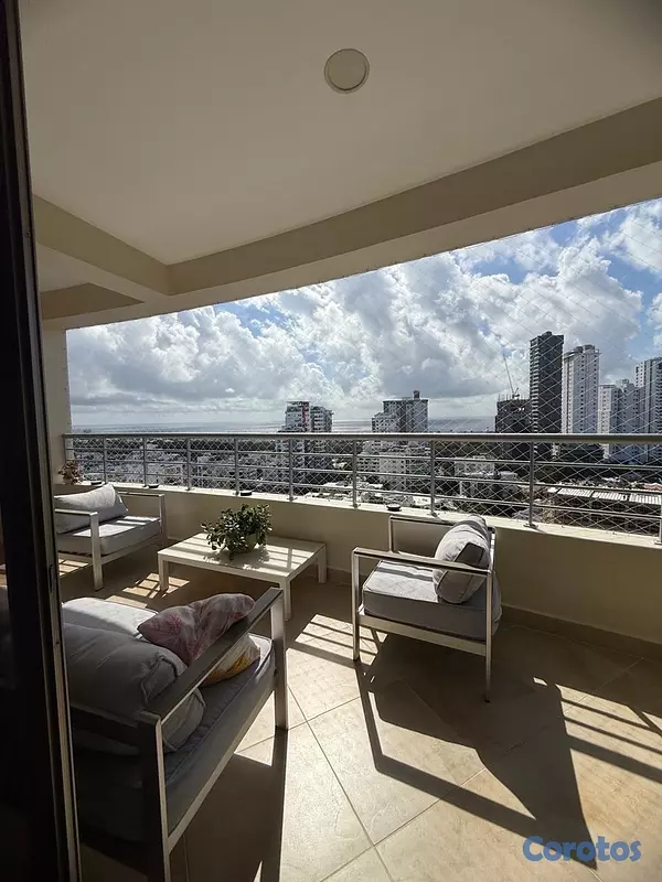 apartamentos - vendo los cacicazgo dos niveles piso 15 vista al mar tres habitaciones 4 parqueo 3