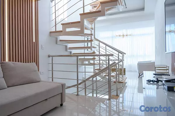 apartamentos - Penthouse Amueblado en Venta en El Vergel 4
