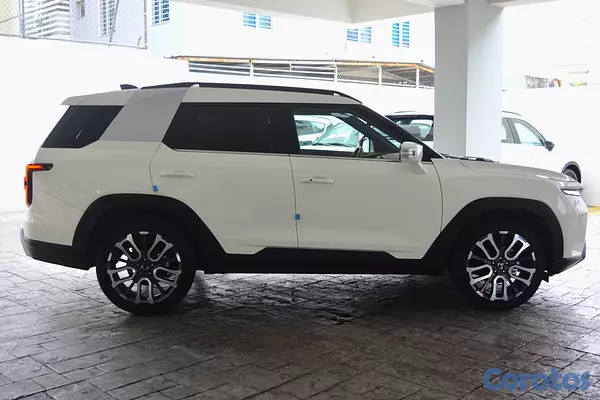 jeepetas y camionetas - KGM Torres PLATINUM  6