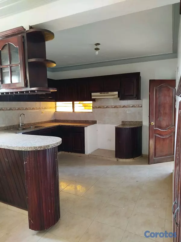 casas - Casa 3 Hab c/baño propio Los Robles - 1er Nivel 3