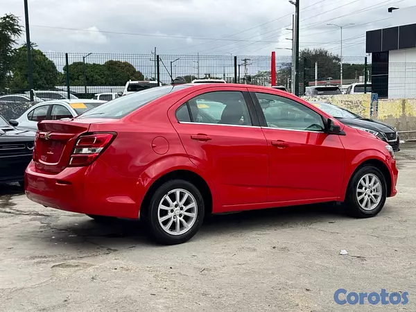 carros - Chevrolet Sonic LT 2020
 5