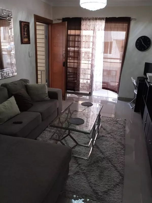 apartamentos - Apartamento en segundo nivel, Amueblado, cerca de Charles con San Isidro/Edwin 4