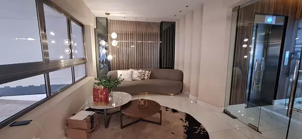 apartamentos - Alquilo un Apartamento con línea blanca de 2 Hab, en el Naco. 9no piso 
$1,800us 7
