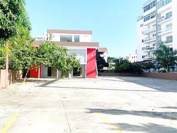 oficinas y locales comerciales - propiedad comercial amplia  5