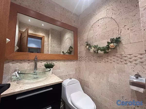 apartamentos - vendo la Esperilla piso 16 dos habitaciones 2.5 baños dos parqueos balcón serví 13