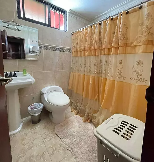 casas - Vendo casa: sector: velazcasa independencia.  6