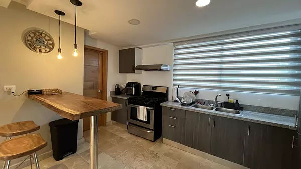 apartamentos - Apartamento amueblado en venta en Naco 8