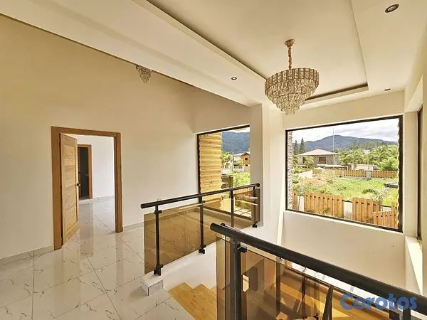 casas vacacionales y villas - Villa en Venta en Jarabacoa cerca del campo de gol 13