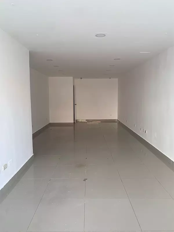 oficinas y locales comerciales - Local primer nivel Prados 4