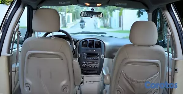 otros vehiculos - Minivan Dodge Grand Caravan 2006 con Rampa para silla de ruedas. 10