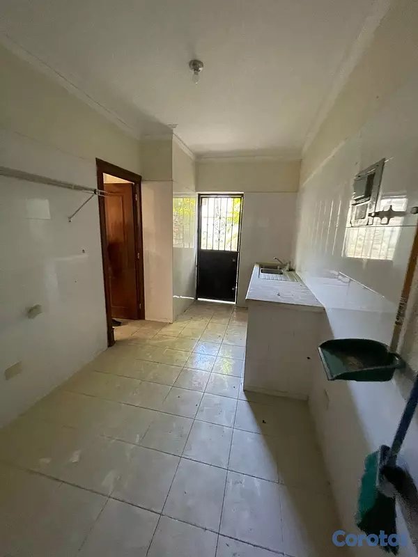 casas - CASA EN VENTA - Altos de Arroyo Hondo 3ro 2