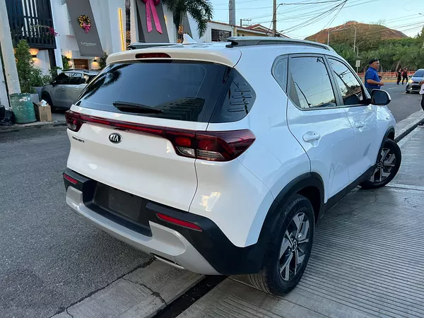 jeepetas y camionetas - KIA SONET 2022 6