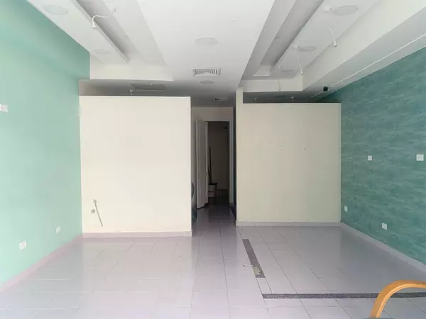 oficinas y locales comerciales - Local céntrico en Piantini 4