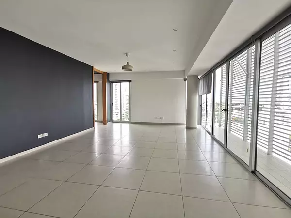 apartamentos - Apartamento en alquiler con línea blanca, Piantini!!
153 metros
 Piso 10
1800usd 2