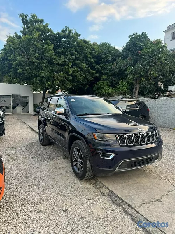 jeepetas y camionetas - Jeep Cherokee Limited 2017 6