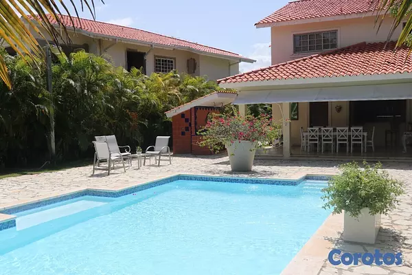 casas vacacionales y villas - Hermosa villa ubicada en el exclusivo Metro Golf & Country Club en Juan Dolio 4