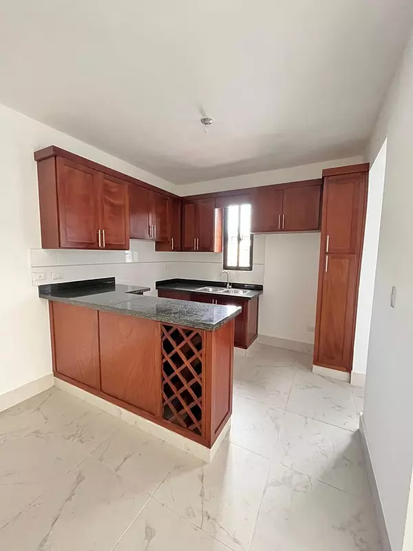 apartamentos - Apartamento en Venta 2do Nivel en Reparto Universitario  6