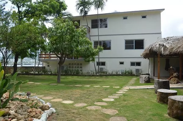 casas vacacionales y villas - villa frente al mar en puerto Plata  8