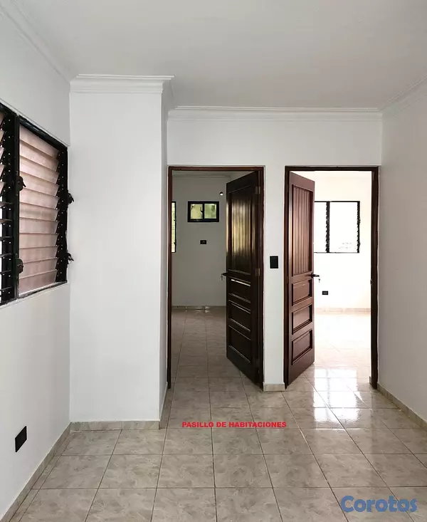 apartamentos -  Alquiler de amplio apartamento, ubicado en Los Cacicazgos.  4