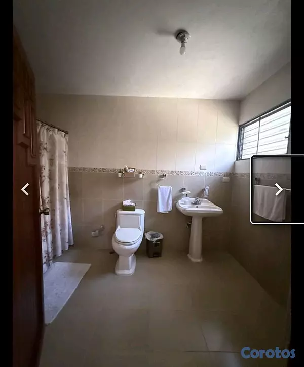 casas - Vendo Casa en Los Cacicazgo  2