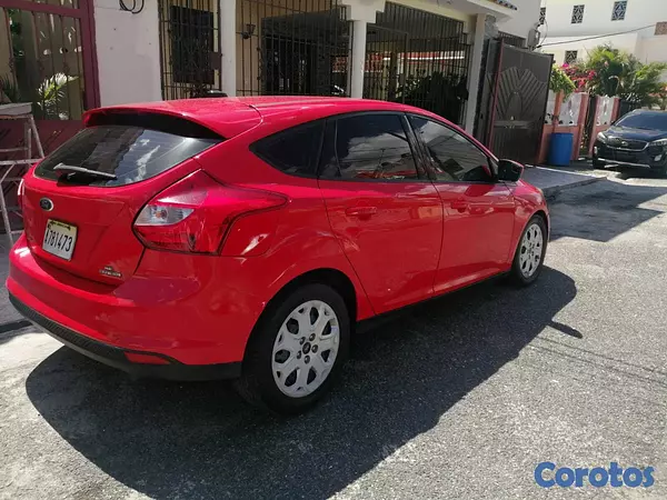 carros - FORD FOCUS SE HATCHBACK 2012.  Excelente Condición 1