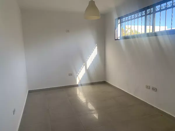 oficinas y locales comerciales - Local en los prados  7