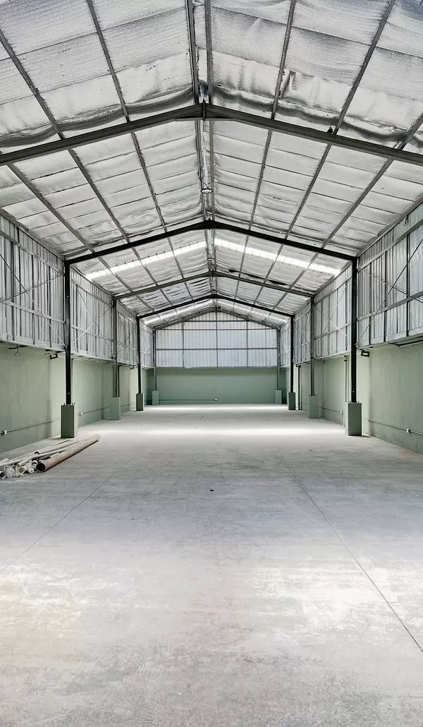 oficinas y locales comerciales - Alquiler nave comercial en ensanche la Fe  4