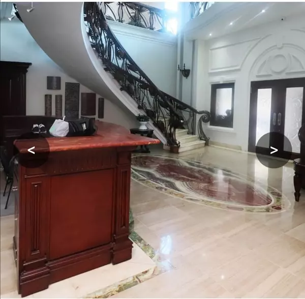 apartamentos - Se vende apartamento de lujo en la Esperilla
 U$S600,000
375.34 m²
3 Hab 2