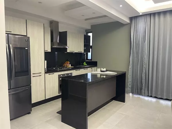 apartamentos - Apartamento en piso alto de venta en La Esmeralda 10