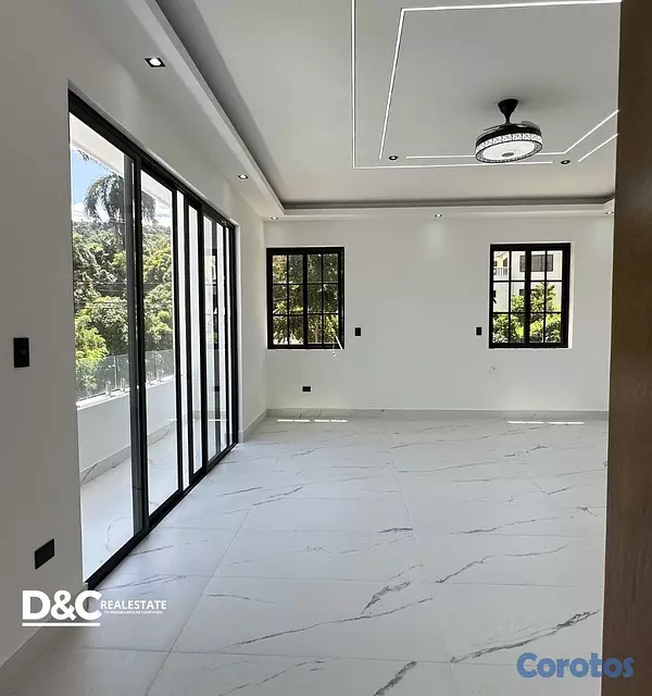 casas - Casa en venta en residencial cerrado  Con vista al 8