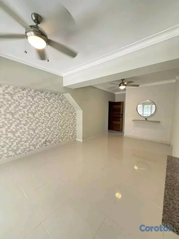 apartamentos - Apartamento en alquiler en Evaristo Morales  3