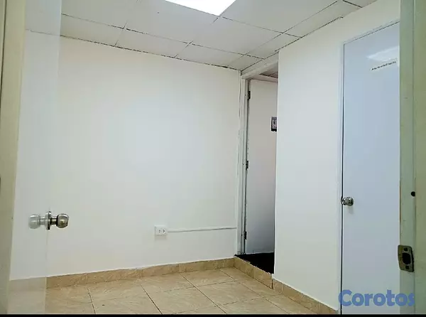oficinas y locales comerciales - LOCAL COMERCIAL BELLA VISTA  6