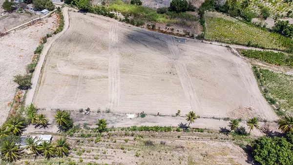 solares y terrenos - Vendo Terreno en Azua  4