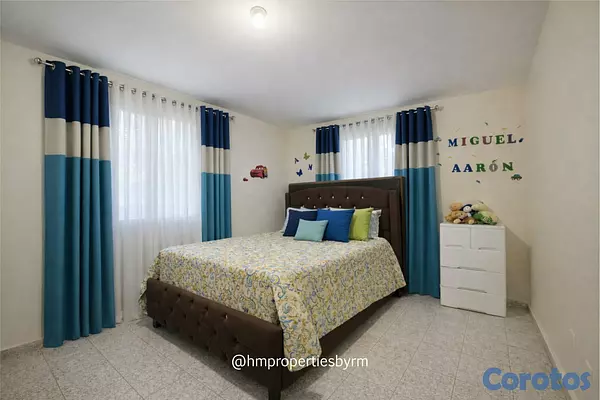 casas - Venta de Amplia Casa de 2 niveles en Miramar – Av. Independencia 15