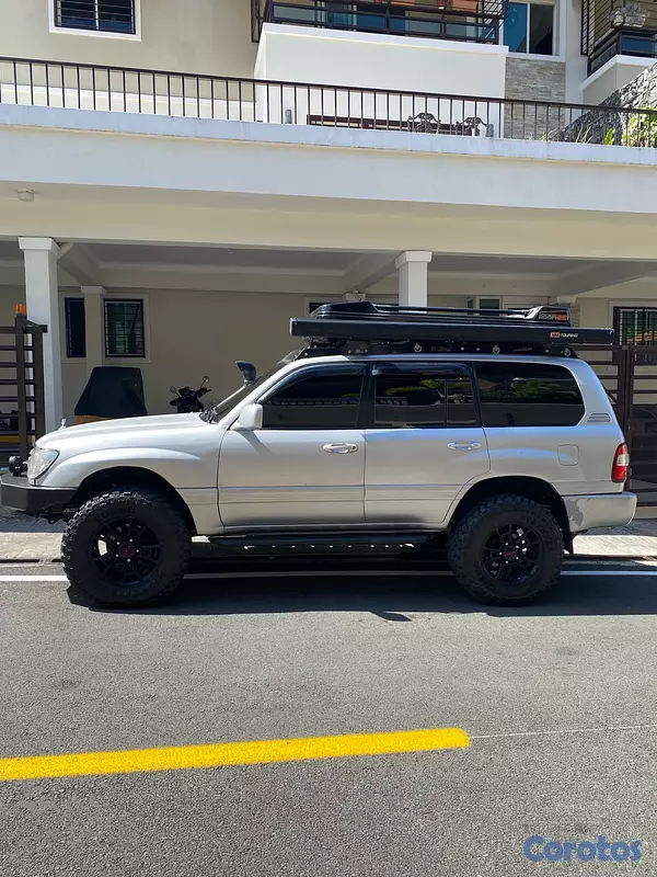 jeepetas y camionetas - TOYOTA LAND CRUISER 2005 4