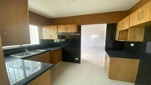 apartamentos - ALQUILER APARTAMENTO 3 HABITACIONES Y 2 PARQUEOS-EVARISTO MORALES 4