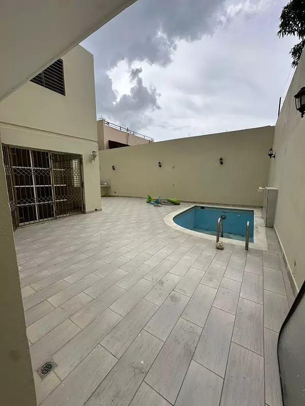 casas - Casa en alquilar Sector la Castellana Sto Dgo D.N 

 2