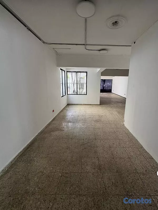 oficinas y locales comerciales - se alquila casa  8