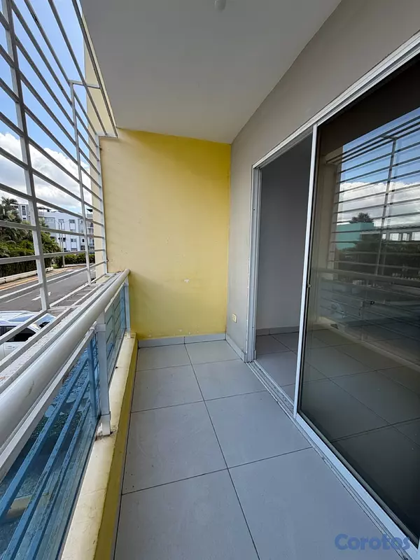 apartamentos - alquilo segundo nivel en residencial palma real  2