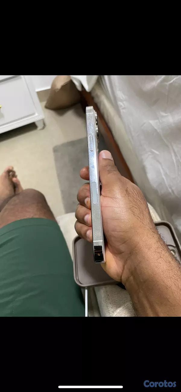 celulares y tabletas - IPhone 13 pro max  4