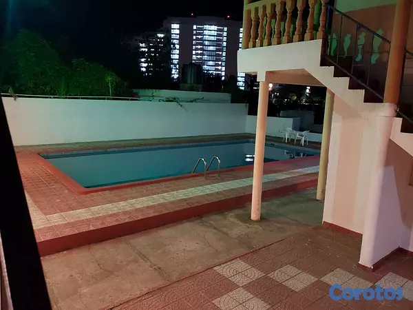 casas vacacionales y villas - Villa de 5 habitaciones en Juan Dolio 2040m2 solar 5