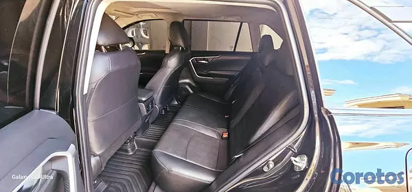 jeepetas y camionetas - Toyota rav4 2023 xle  4