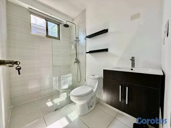 apartamentos - Alquiler de Apartamento en Evaristo Morales con Línea blanca  11